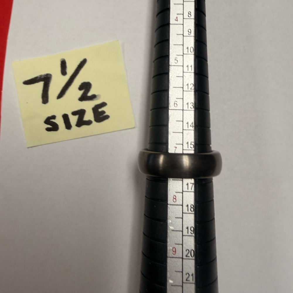 Ridge Men's Size 7.5 Classic Gunmetal Tungsten Carbide Ring